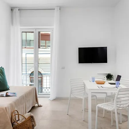Homey Experience - Harbourview Retreat